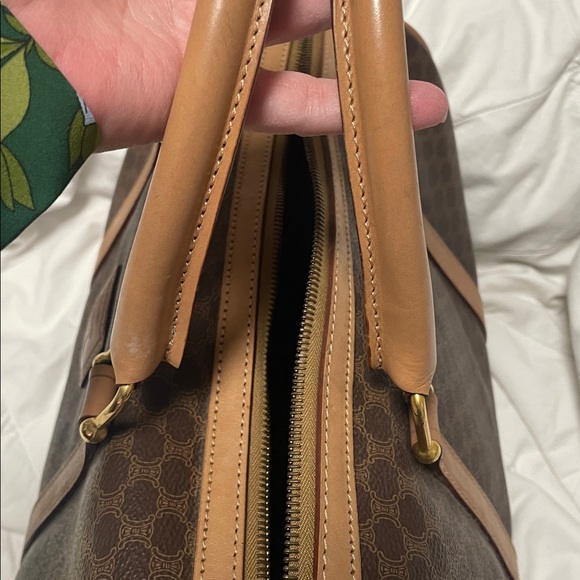 Celine Handbag - Picture 5 of 16